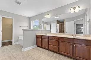3060 Crown Creek Cir, Crestview, FL 32539 - Photo 20