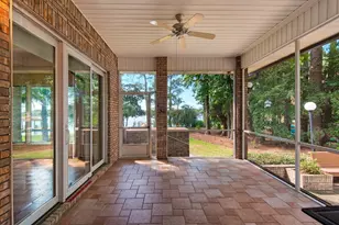 2422 Edgewater Dr, Niceville, FL 32578 - Photo 66