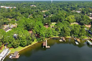 2422 Edgewater Dr, Niceville, FL 32578 - Photo 90