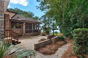 2422 Edgewater Dr, Niceville, FL 32578 - Photo 68