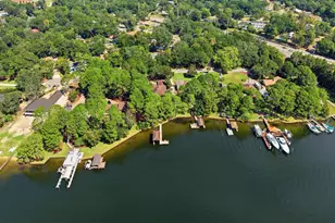 2422 Edgewater Dr, Niceville, FL 32578 - Photo 82