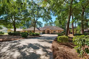 2422 Edgewater Dr, Niceville, FL 32578 - Photo 12