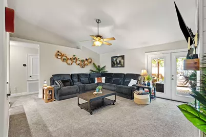 2073 Bella Breeze Court, Navarre, FL 32566 - Photo 8