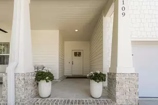 109 Sun Bear Cir, Freeport, FL 32439 - Photo 2