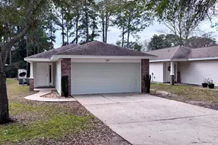 64 7th Ave, Shalimar, FL 32579 - Photo 1