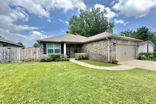 216 Green Dr, Mary Esther, FL 32569 - Photo 2