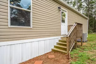 42 E Bluebottle Ct, Defuniak Springs, FL 32433 - Photo 2