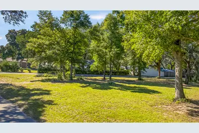 2979 Holley Point Road, Navarre, FL 32566 - Photo 10