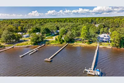 2979 Holley Point Road, Navarre, FL 32566 - Photo 20