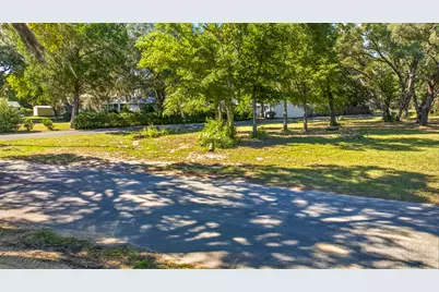 2979 Holley Point Road, Navarre, FL 32566 - Photo 12