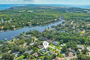 84 W Country Club Dr, Destin, FL 32541 - Photo 4