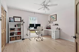 84 W Country Club Dr, Destin, FL 32541 - Photo 32