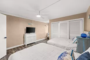 8727 Thomas Dr, Panama City Beach, FL 32408 - Photo 18