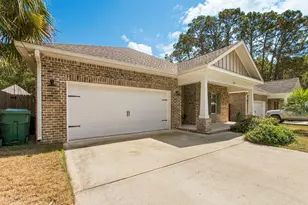 916 Linden Ave, Niceville, FL 32578 - Photo 46