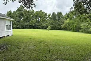 3830 3rd Ave, Laurel Hill, FL 32567 - Photo 8