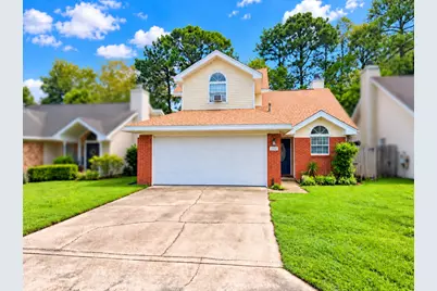 1702 Colonial Court, Fort Walton Beach, FL 32547 - Photo 1