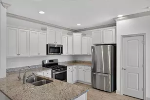 246 Lottie Loop, Freeport, FL 32439 - Photo 6