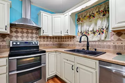 7085 Frank Reeder Road, Pensacola, FL 32526 - Photo 12