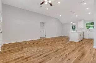 1953 Justice Cir, Gulf Breeze, FL 32563 - Photo 10