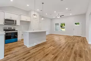 1953 Justice Cir, Gulf Breeze, FL 32563 - Photo 20
