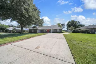 136 Country Club Rd, Shalimar, FL 32579 - Photo 70