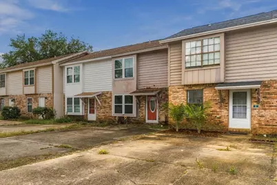 412 NW Sea Rover Lane #B, Fort Walton Beach, FL 32548 - Photo 2