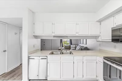 412 NW Sea Rover Lane #B, Fort Walton Beach, FL 32548 - Photo 12