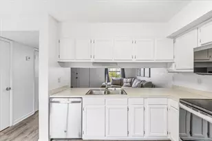 412 NW Sea Rover Ln, Fort Walton Beach, FL 32548 - Photo 12