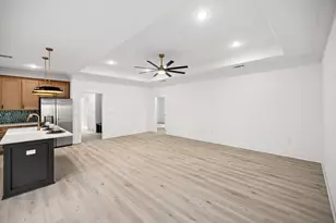 301 Goldenrod Ct, Niceville, FL 32578 - Photo 4
