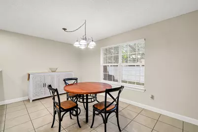 98 Point Comfort Road, Mary Esther, FL 32569 - Photo 4