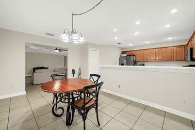 98 Point Comfort Road, Mary Esther, FL 32569 - Photo 20