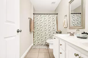 98 Point Comfort Rd, Mary Esther, FL 32569 - Photo 24