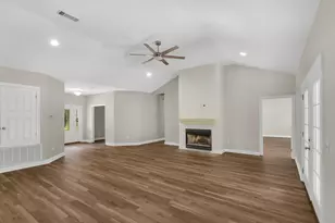 3161 Haylee Ln, Crestview, FL 32539 - Photo 10