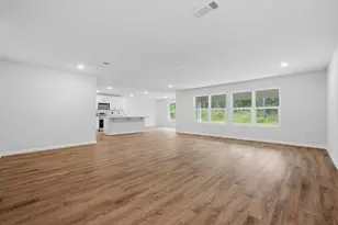 3545 Sugar Maple Ln, Crestview, FL 32539 - Photo 2