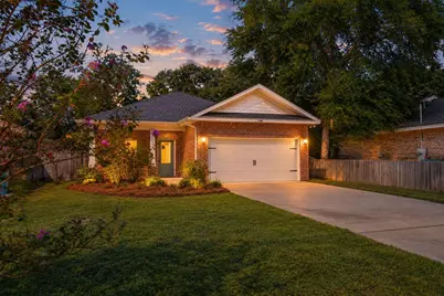 1436 Hickory Street, Niceville, FL 32578 - Photo 2