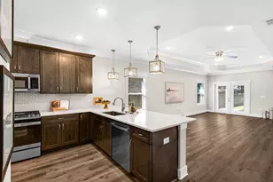 1436 Hickory St, Niceville, FL 32578 - Photo 14