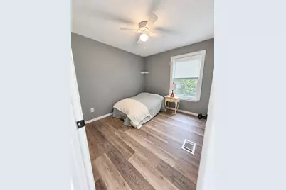 176 Country Manor Road, Defuniak Springs, FL 32435 - Photo 2