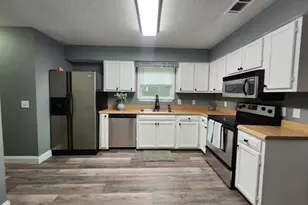 176 Country Manor Rd, Defuniak Springs, FL 32435 - Photo 10