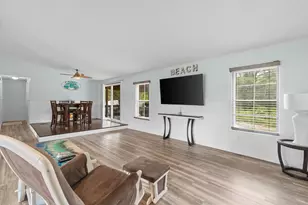 625 Malaga Pl, Panama City Beach, FL 32413 - Photo 6