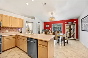 4810 Kitty Hawk Cir, Gulf Breeze, FL 32563 - Photo 10