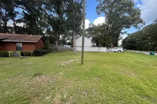 6021 W Dogwood Dr, Crestview, FL 32536 - Photo 4