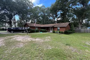 6021 W Dogwood Dr, Crestview, FL 32536 - Photo 1
