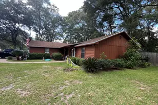 6021 W Dogwood Dr, Crestview, FL 32536 - Photo 2