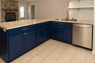 511 Woodland Park Cir, Mary Esther, FL 32569 - Photo 8