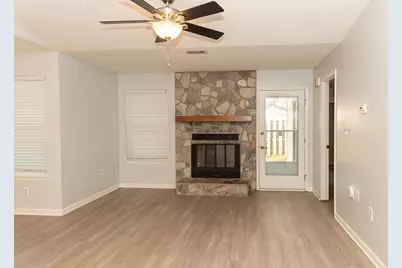 511 Woodland Park Circle, Mary Esther, FL 32569 - Photo 4