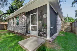 217 Fir Ave, Niceville, FL 32578 - Photo 34