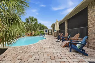 8110 Stream Ridge Rd, Pensacola, FL 32526 - Photo 8