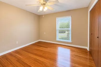 1567 Meadowbrook Court, Niceville, FL 32578 - Photo 10