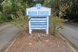 1567 Meadowbrook Ct, Niceville, FL 32578 - Photo 24