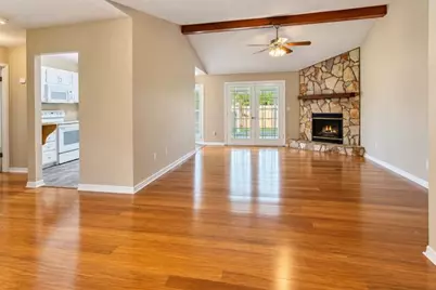 1567 Meadowbrook Court, Niceville, FL 32578 - Photo 2